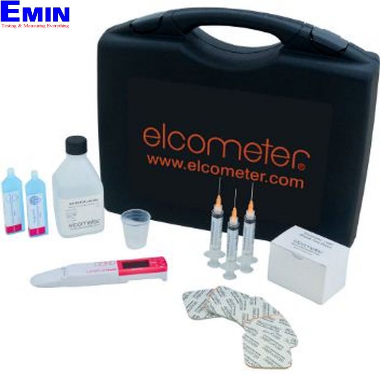 Portable instruments and accessories used for measuring salinity in liquid samples