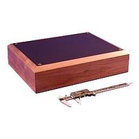 Hammond Manufacturing HWCHAS1310BK Chassis AlumChassis+WoodSide 13 x 10 x 3" Black