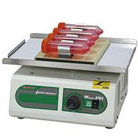 TAITEC Wave-PR Bench-Top Shaker (5 to 50 r/min, 2-6°)